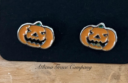 Halloween.85 earrings