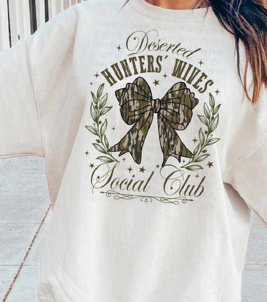 Hunter Wives Crewneck