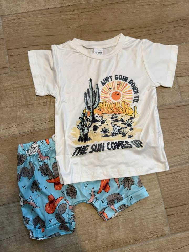 Here comes the sun outfit